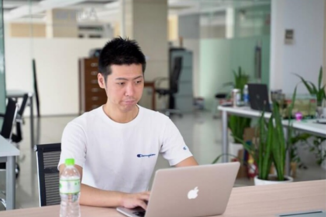 ITツール・WEB会議を駆使し、海外からでも日本の地域にコミットできる新しい挑戦の形。